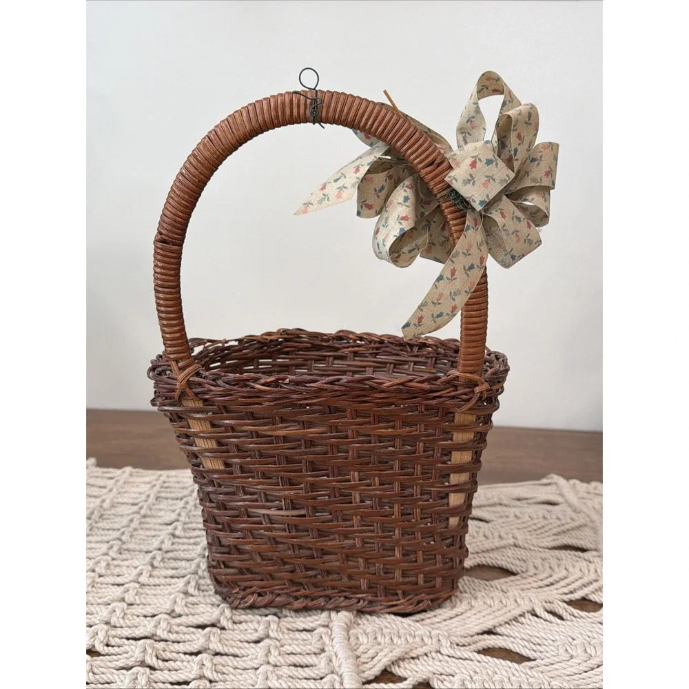 Wall Hanging Basket Heart Motif Bow Handle Cottage Country Grandmacore Cabin